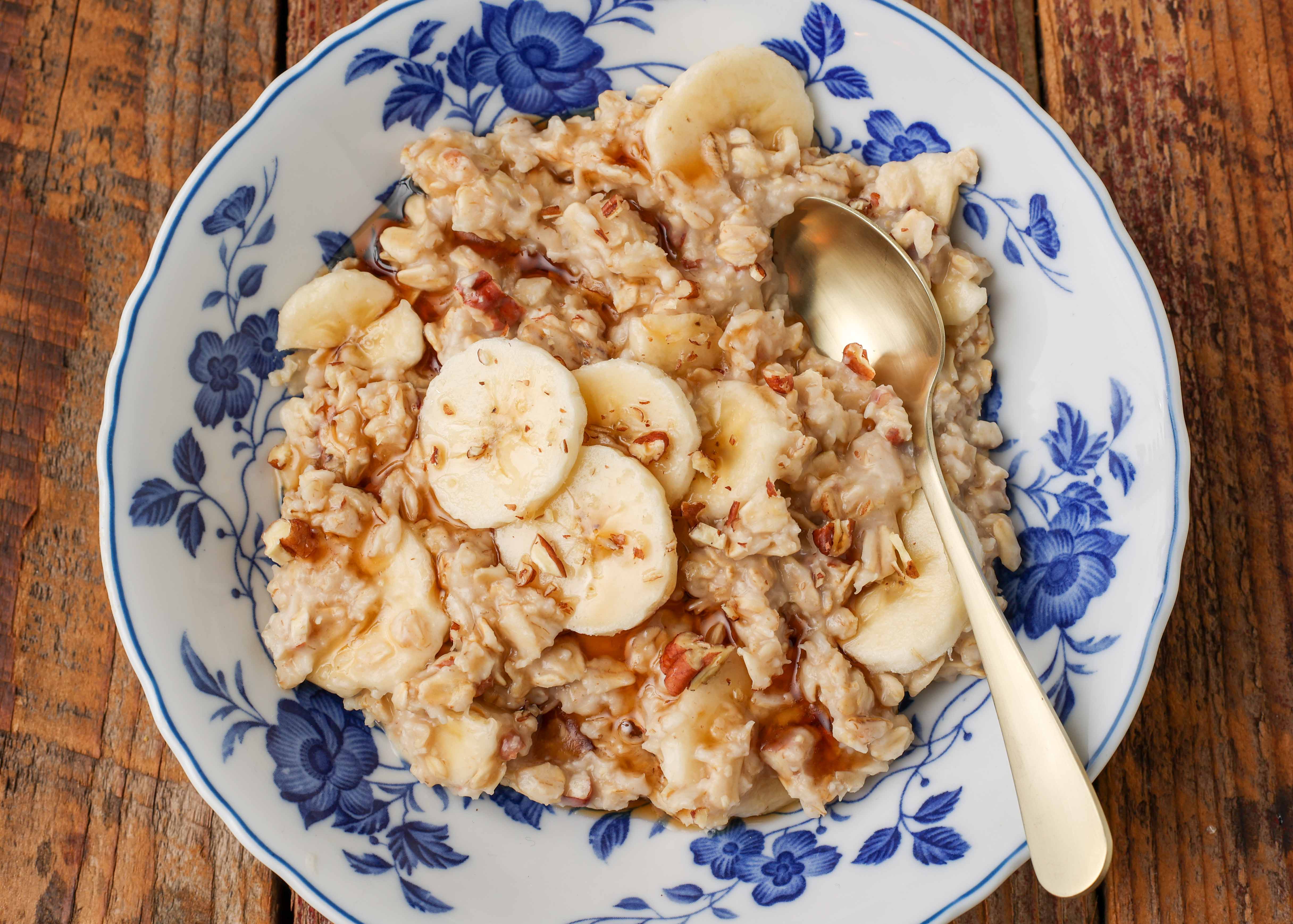 Healthy Maple Banana Nut Oatmeal Recipe for a Delicious Morning